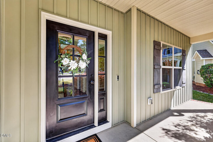 Property Photo:  40 Larkspur Court  NC 27596 