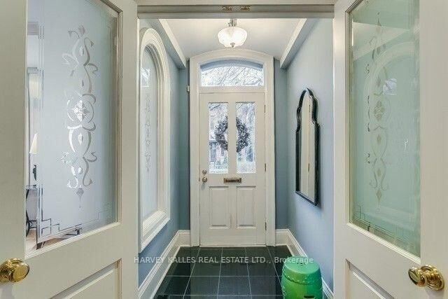 Property Photo:  99 Hazelton Avenue  ON M5R 2E4 