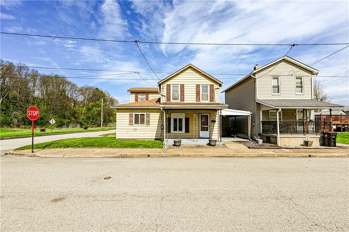 Property Photo:  4 Miller St  PA 15650 