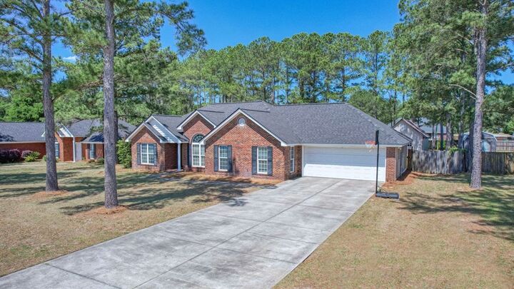 Property Photo:  182 Autumn Leaf Dr  GA 31763 