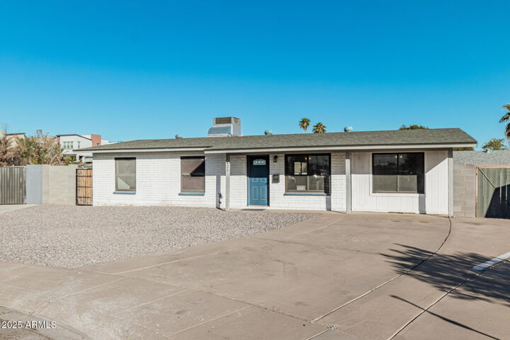Property Photo:  1420 N Rose Street  AZ 85288 