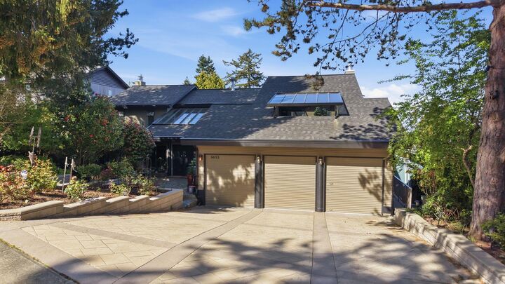 Property Photo: 5653 Groveridge Wynd BC V4L 2E4