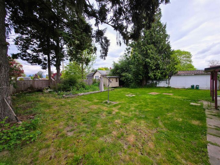 Property Photo: 46155 Lewis Avenue BC V2P 3E2