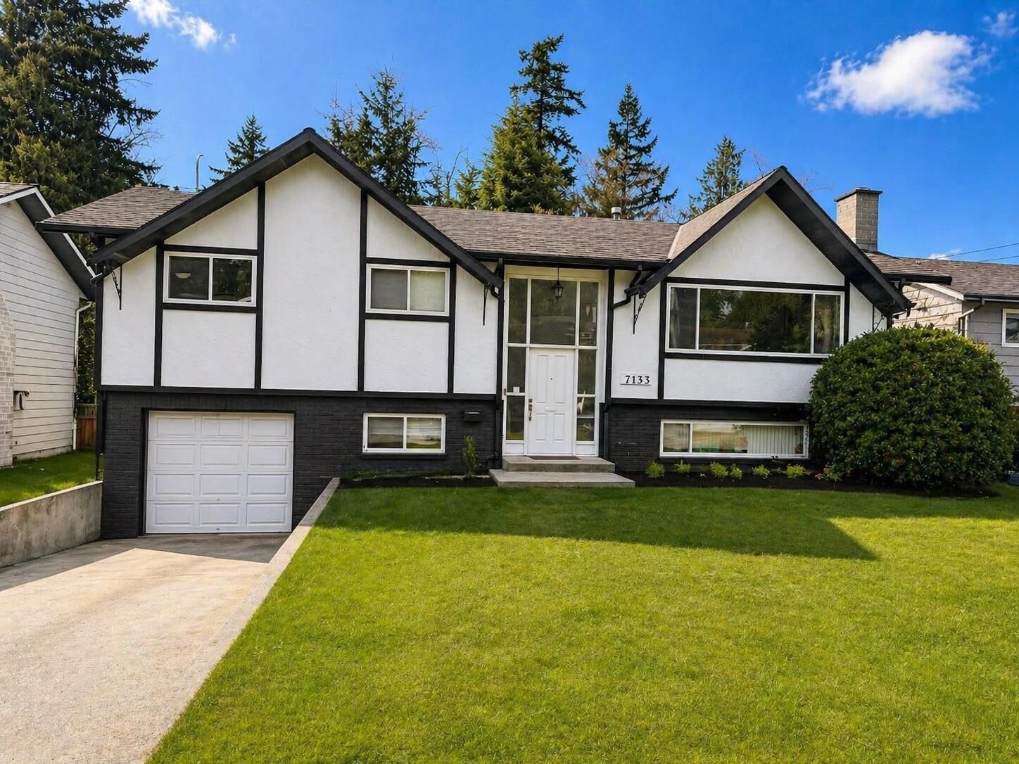 Property Photo: 7133 114A Street BC V4E 1X3