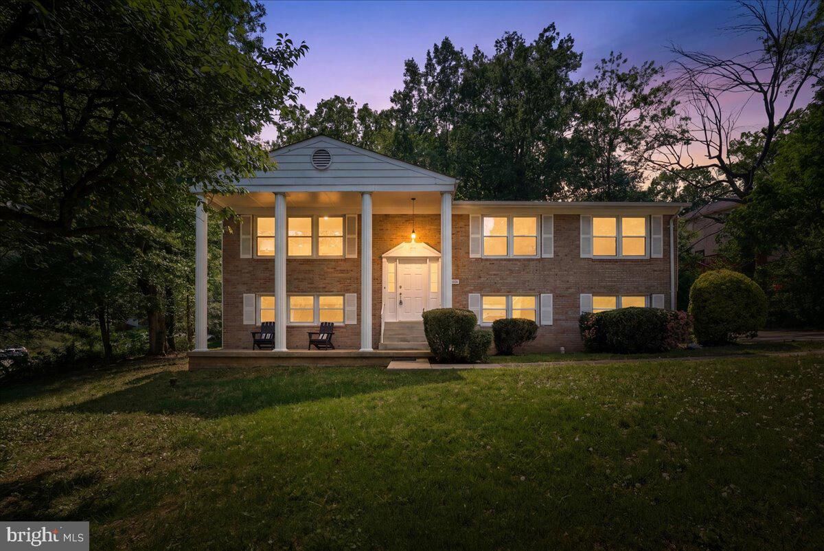 Property Photo:  15700 Brandywine  VA 22025 