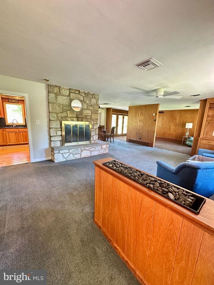 Property Photo:  29 Downing Circle  PA 19335 