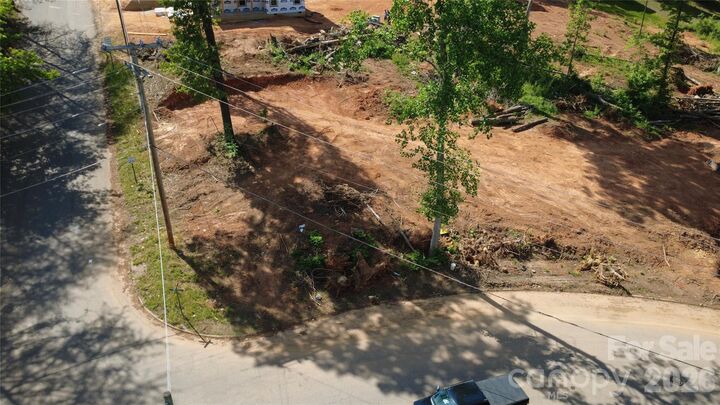 Property Photo:  1528 Bristol Road 4  NC 28677 