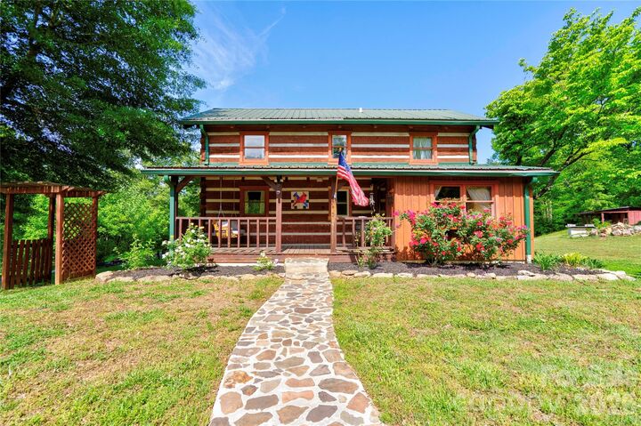 Property Photo:  125 Sand Hill Road  NC 28090 