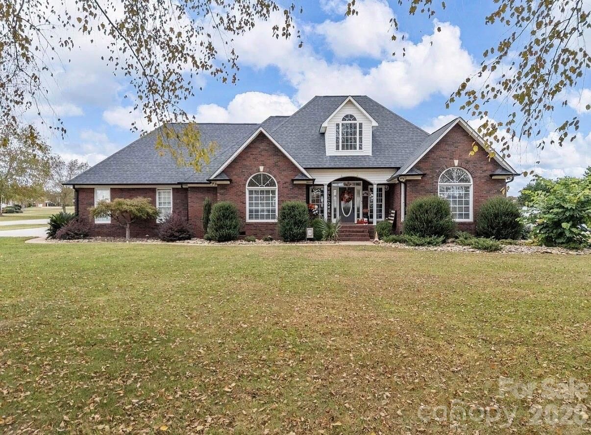 Property Photo:  114 Planters Drive  SC 29341 