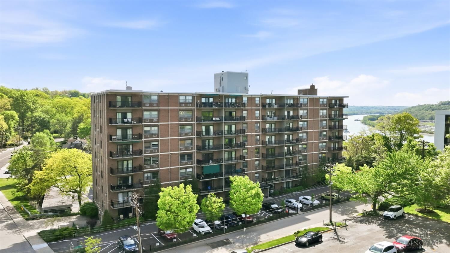 Property Photo:  1815 William Howard Taft Road  OH 45206 