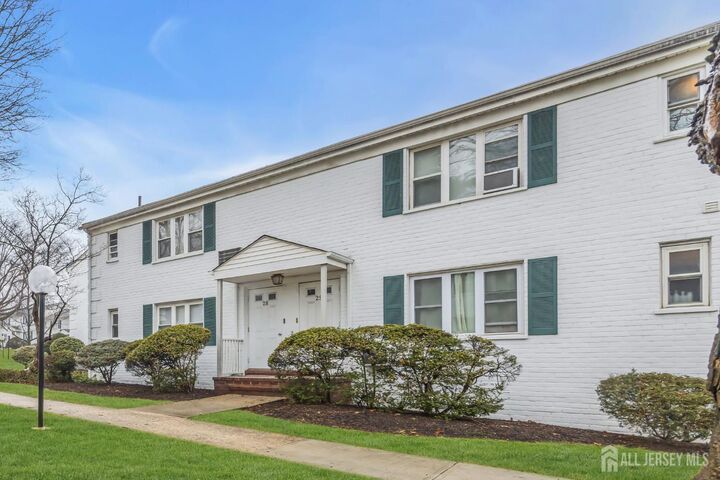 Property Photo:  29-B Garfield Park  NJ 08837 