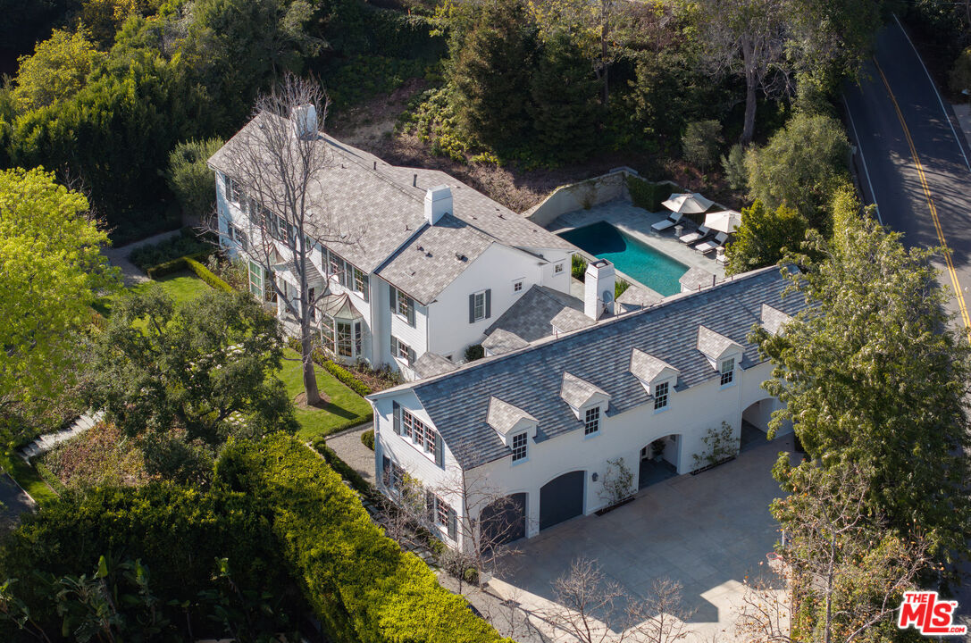 Property Photo: 1801 Westridge Rd CA 90049
