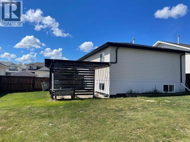 Property Photo: 5212 Hallmark Crescent BC V0C 1R0