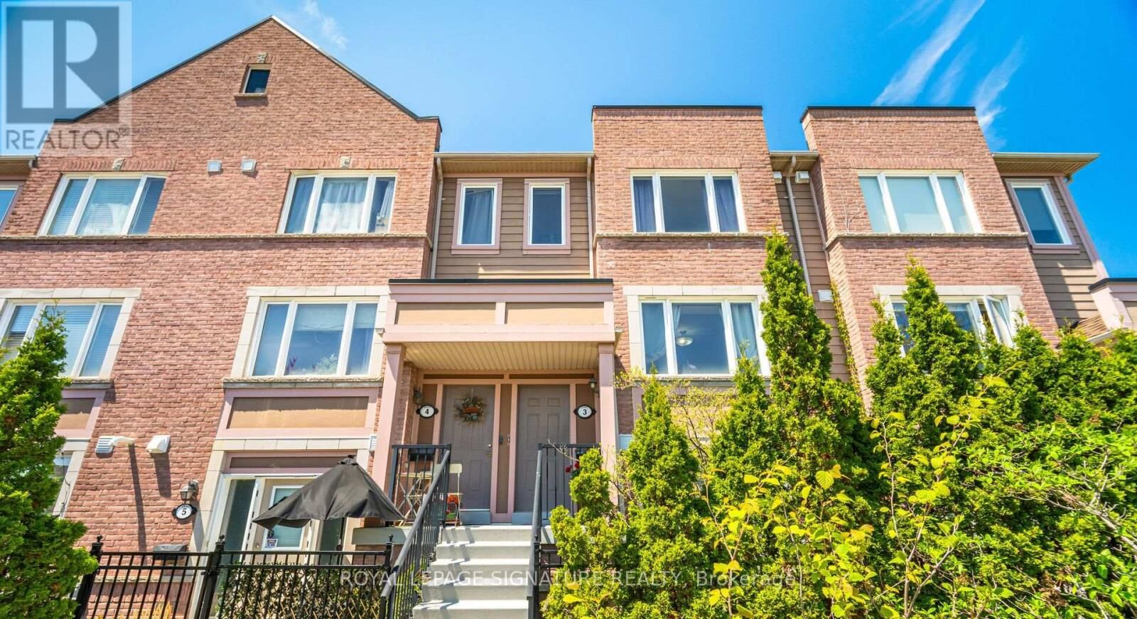 Property Photo:  4855 Half Moon Grove 3  ON L5M 8C7 