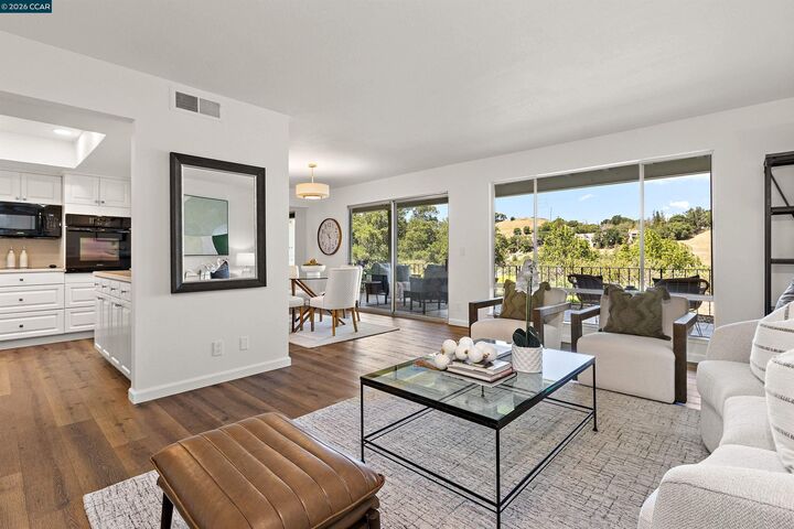 Property Photo:  3136 Ptarmigan Dr 6  CA 94595 