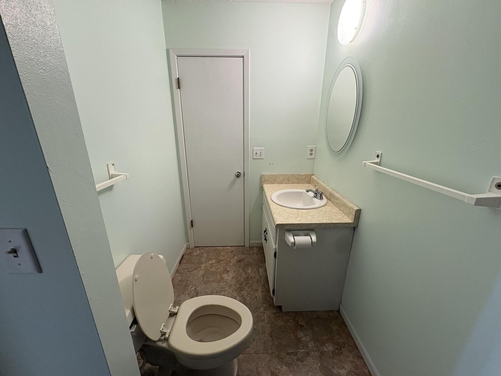 Property Photo:  1655 U.s. 90  FL 32531 