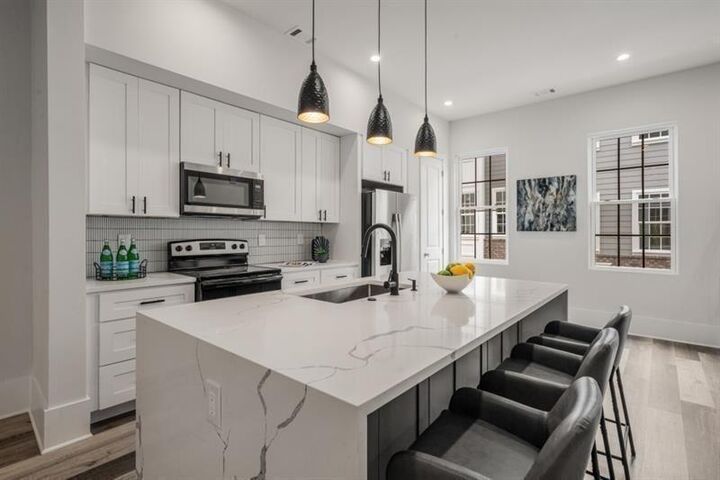 Property Photo:  3165 Dogwood Drive 103  GA 30354 