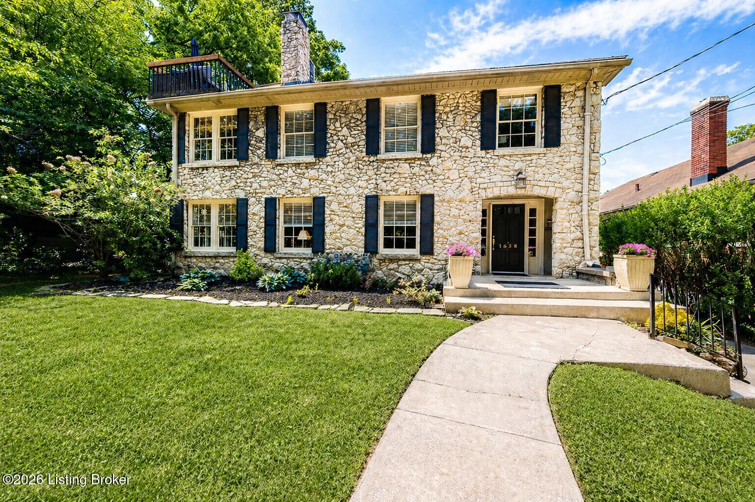 Property Photo:  1638 Cowling Ave 1  KY 40205 