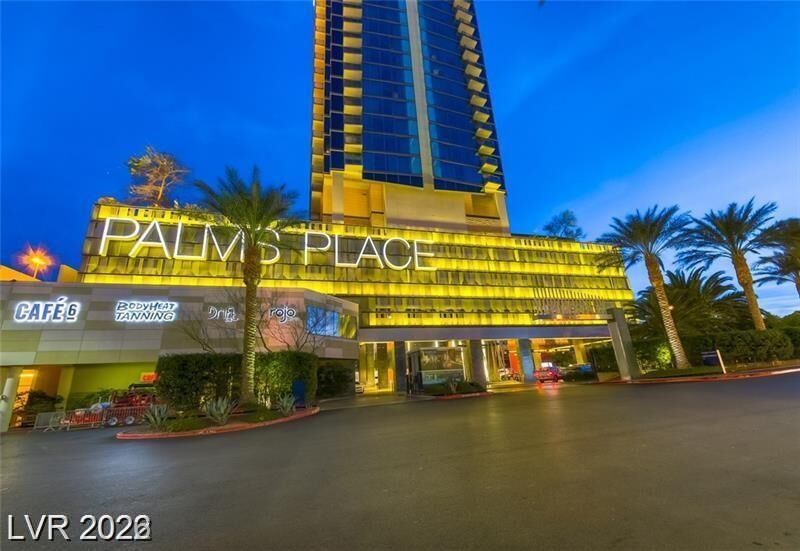 Property Photo: 4381 West Flamingo Road 53310 NV 89103