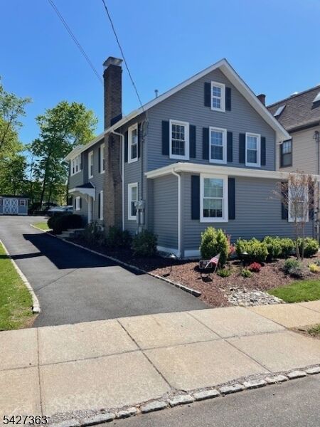 Property Photo:  18 Forest Ave B  NJ 07006 