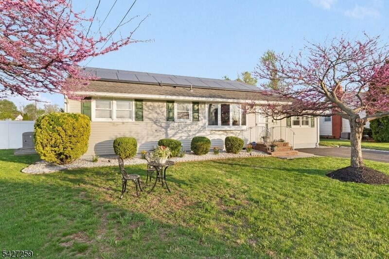 Property Photo:  909 Newark Ave  NJ 08835 