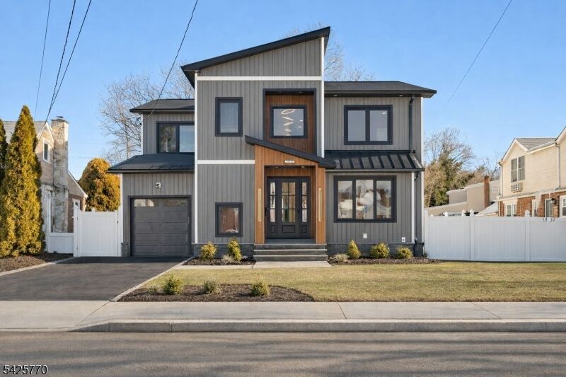 Property Photo:  12 Western Dr  NJ 07410 