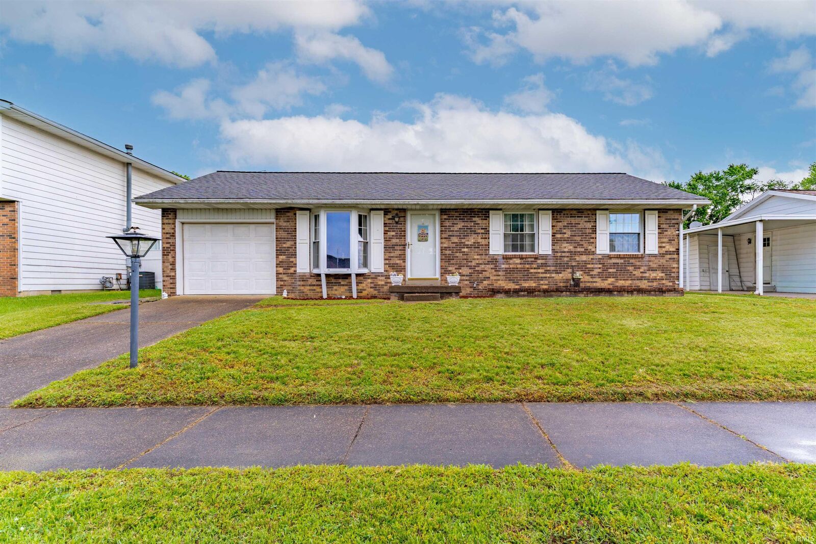 Property Photo:  1113 Lohoff Avenue  IN 47710 