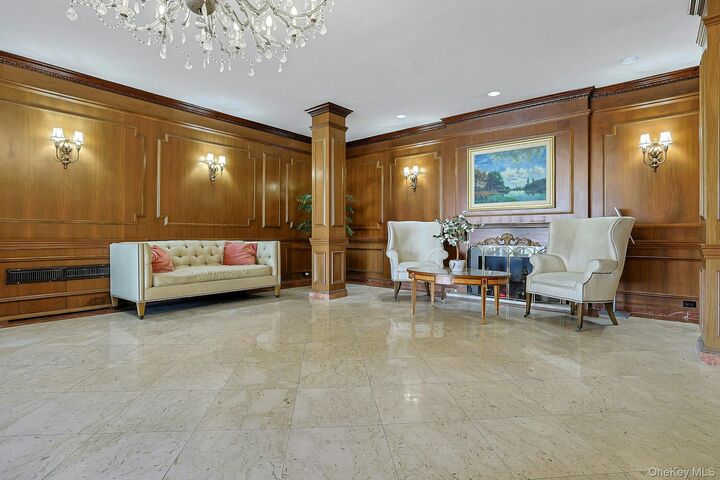 Property Photo:  499 N Broadway 7I  NY 10603 