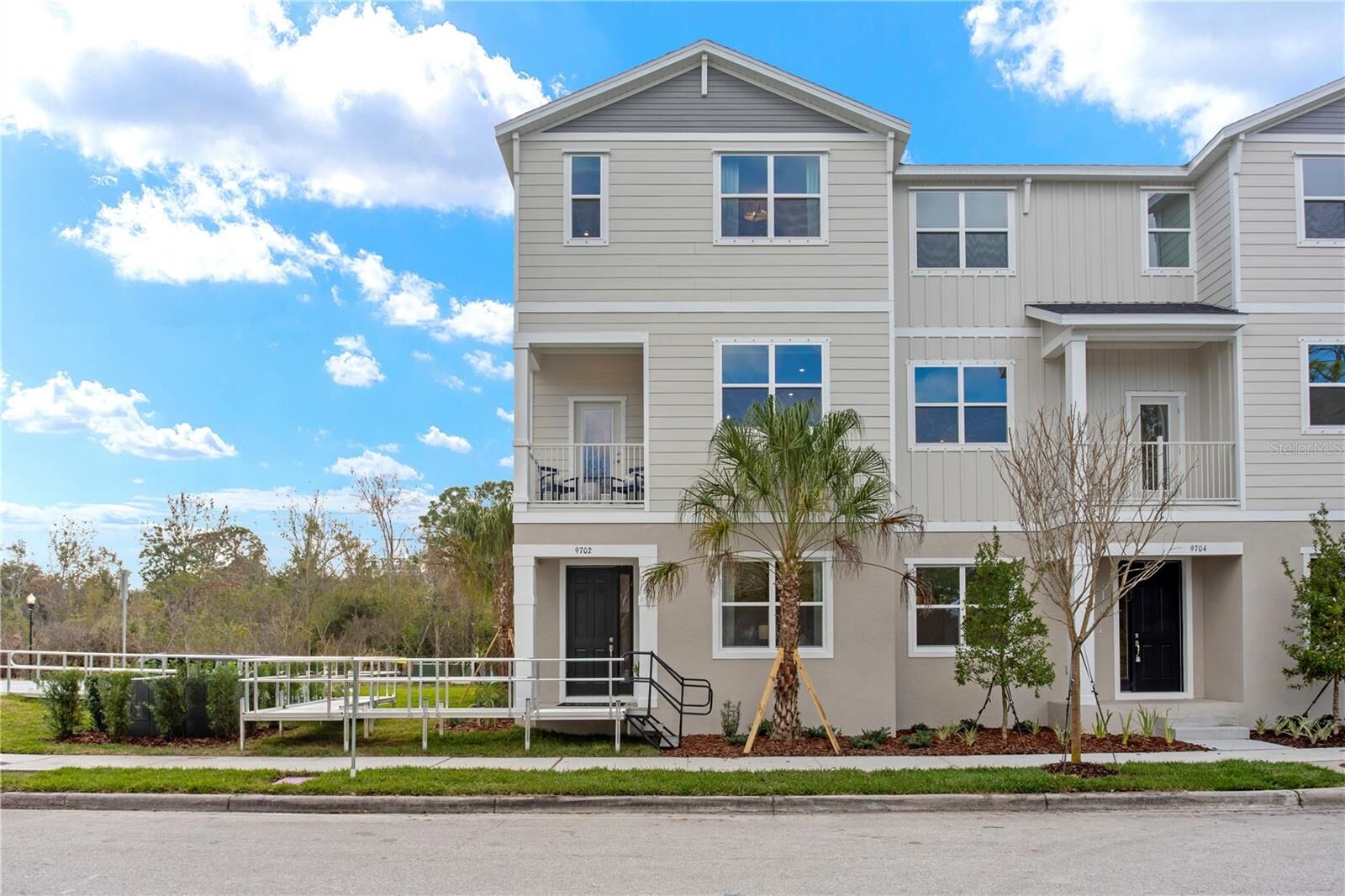 Property Photo: 9938 Tate Lane FL 33626