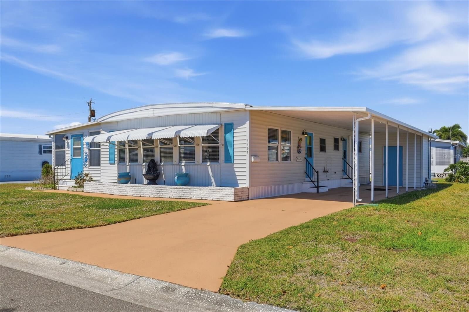 Property Photo:  1107 44th Avenue Drive E  FL 34222 