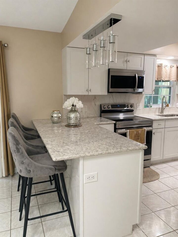 Property Photo:  4805 Sparrow Drive  FL 34772 