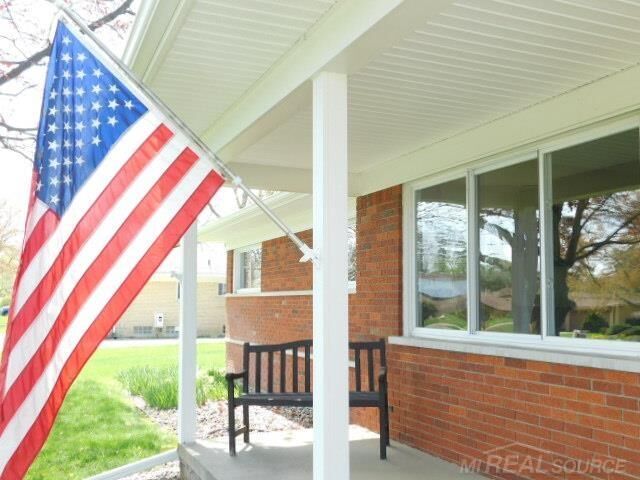 Property Photo:  53165 Briar Drive  MI 48316 