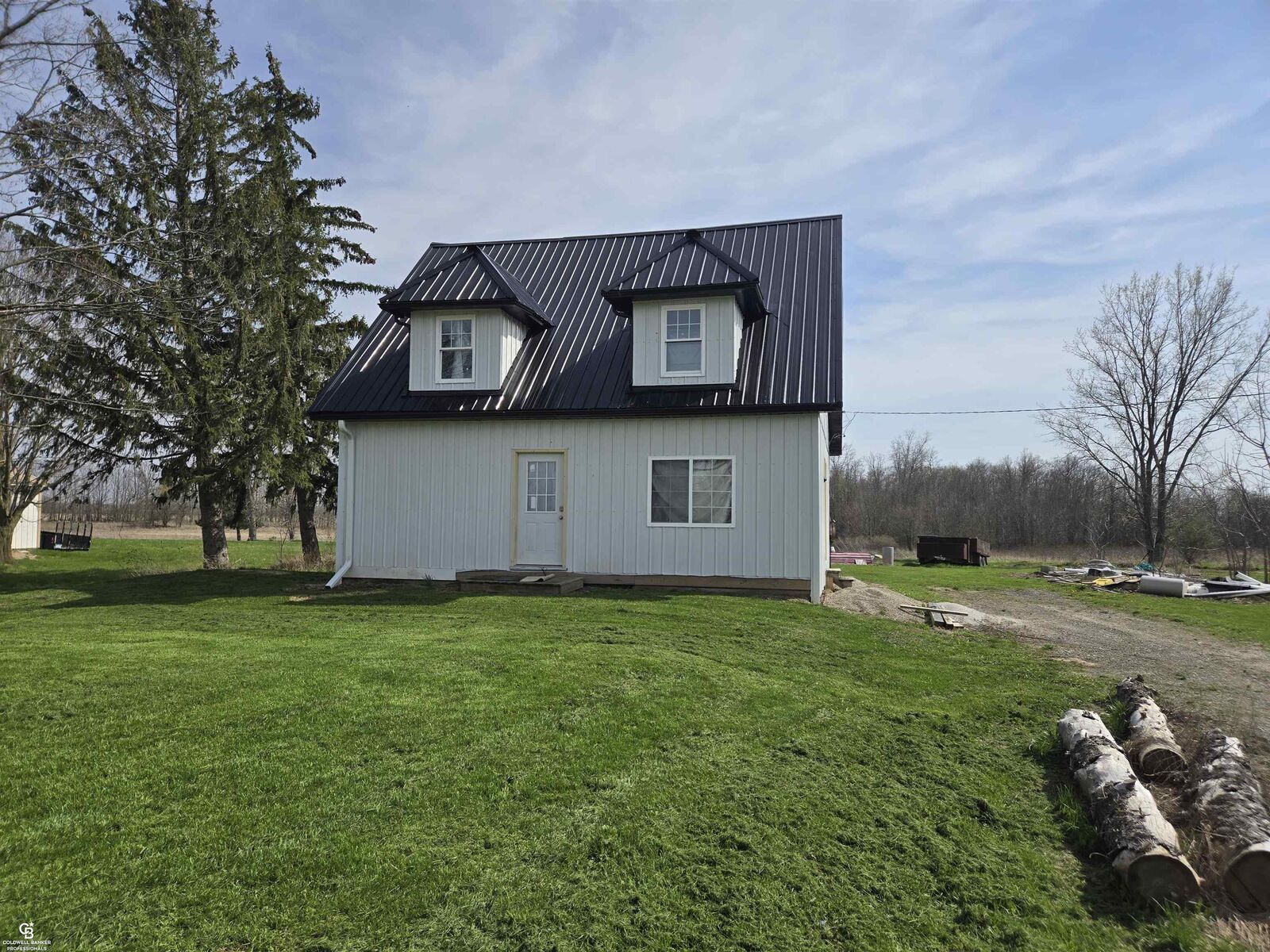 Property Photo:  16433 Dudley Road  MI 48416 