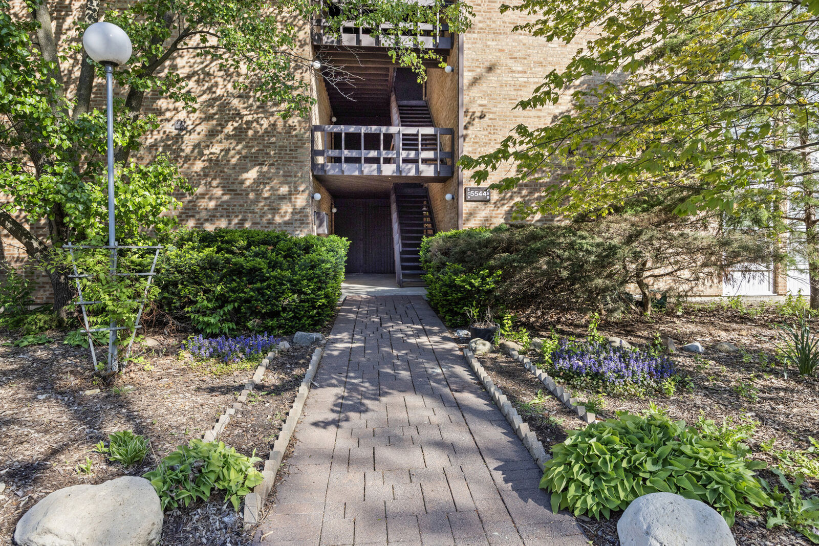 Property Photo:  5544 E Lake Drive A  IL 60532 