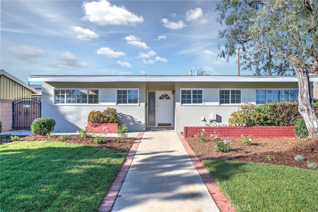 Property Photo: 15565 La Fortuna Drive CA 90638