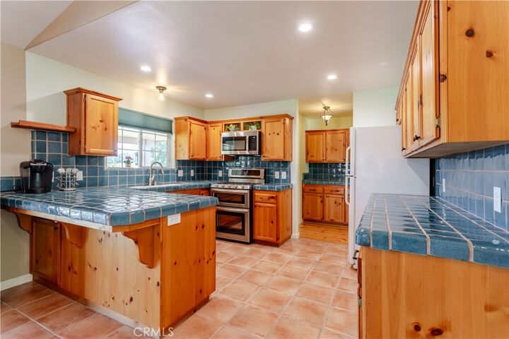 Property Photo: 155 Eagle Creek Court CA 93422