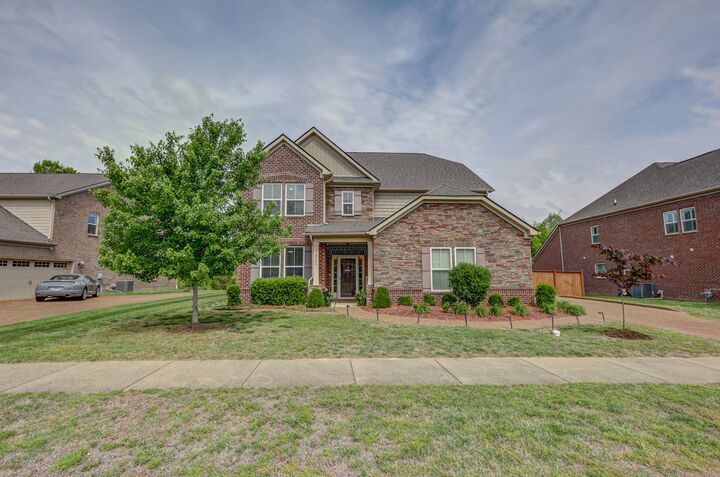 Property Photo: 9786 Glenmore Ln TN 37027