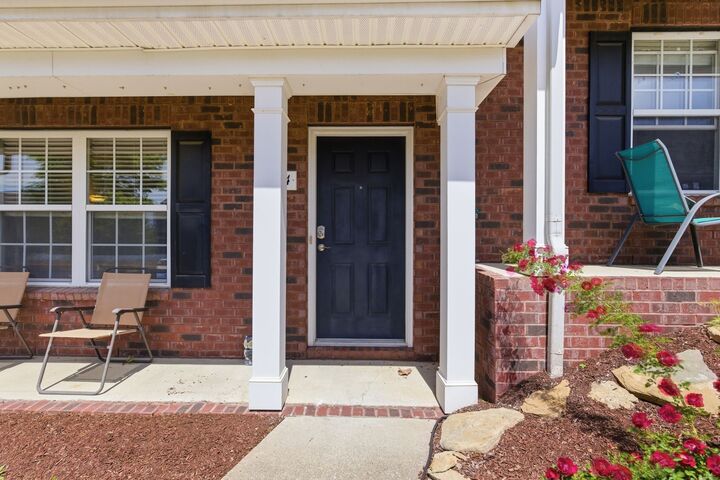 Property Photo:  244 Buck Run Dr  TN 37214 