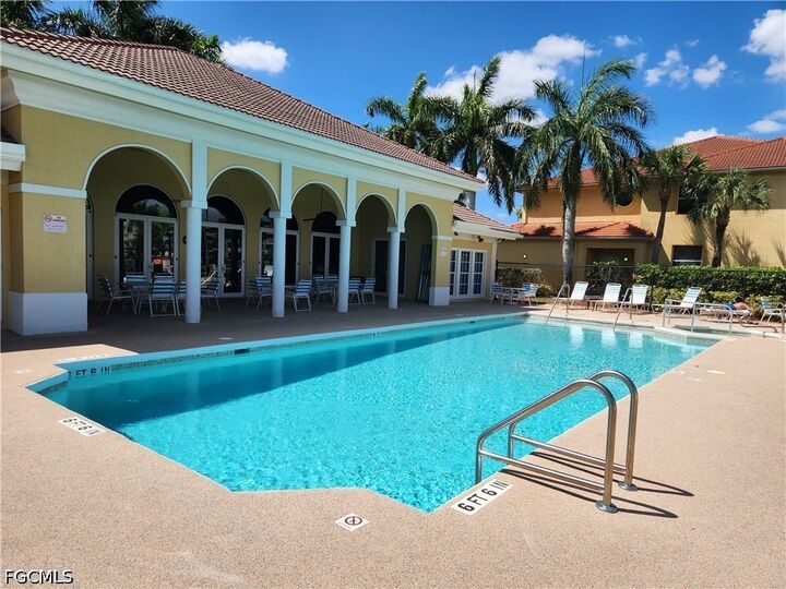 Property Photo: 4293 Bellasol Circle 2513 FL 33916