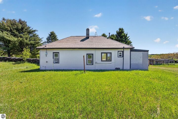 Property Photo:  7031 N Raymond Road  MI 49688 