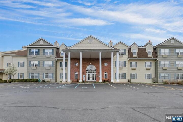 Property Photo:  6412 Richmond Road 412  NJ 07480 