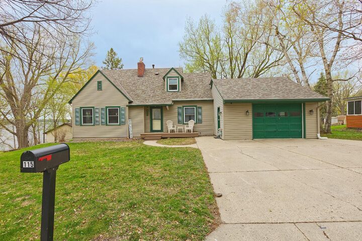 Property Photo:  115 Lake Avenue E  MN 55395 
