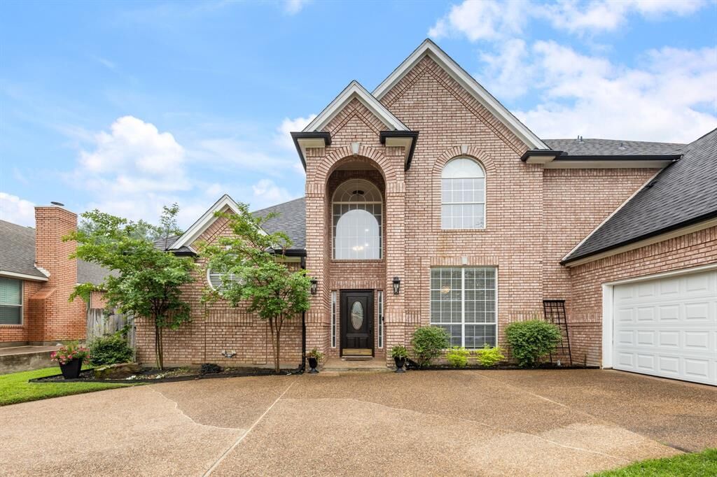 Property Photo: 2411 Wilkes Drive TX 76034