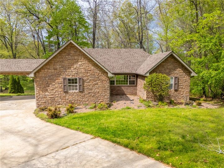 Property Photo:  2805 Inwood Drive  AR 72601 