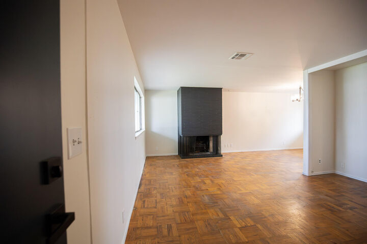 Property Photo:  10556 Wright Avenue  OR 97603 