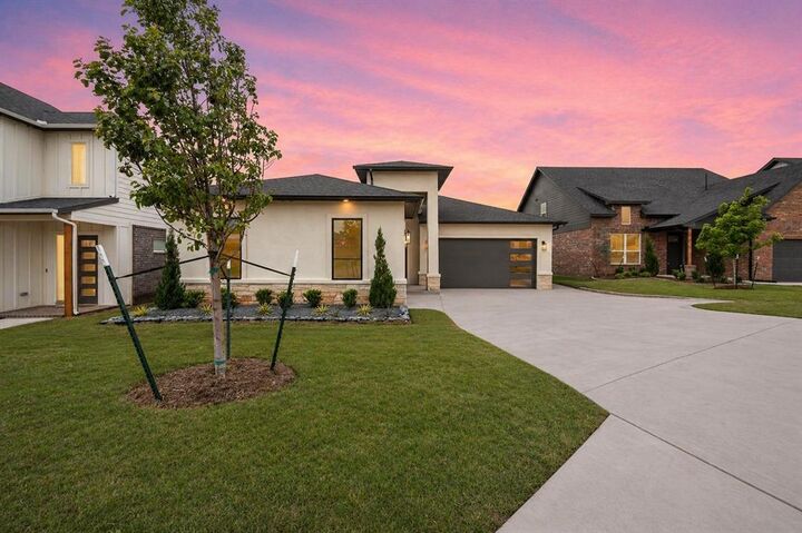 Property Photo:  5800 NW 154th Terrace  OK 73013 