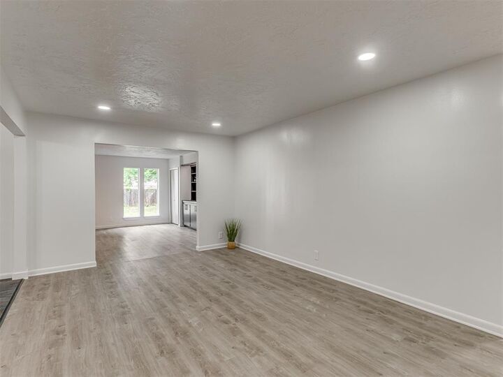 Property Photo:  1631 Oakwood Drive  OK 73069 
