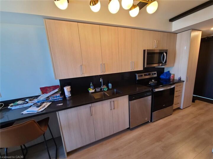 Property Photo:  145 Columbia Street W 725  ON N2L 3L2 