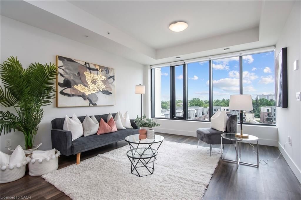 Property Photo: 103 Roger Street 609 ON N2J 0G2
