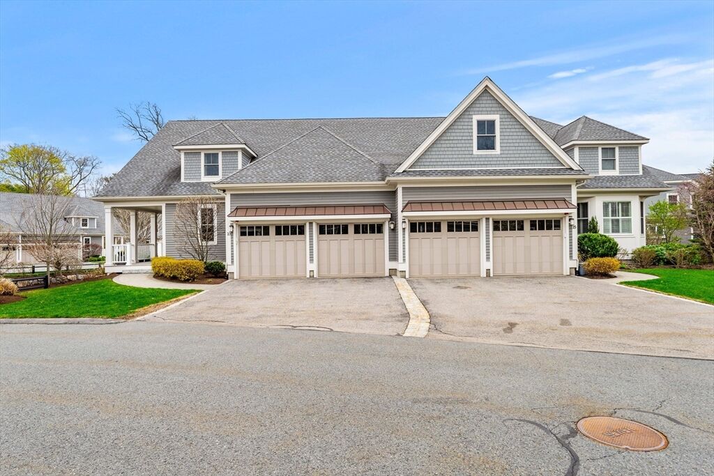 Property Photo: 23 Woodmere Drive 13 MA 02186